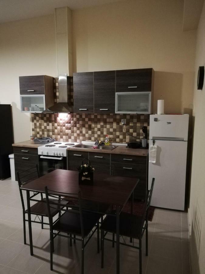 John'S Apartments Неа-Міханіона Екстер'єр фото